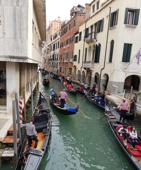 Andreea Ungur modelo caliente archivo