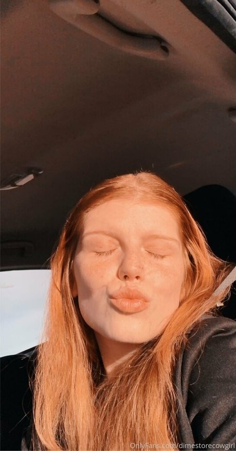 sexyredinbedfree actrice chaude galerie