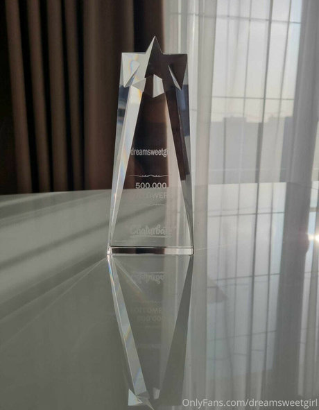 dreamsweetgirl modèle érotique image