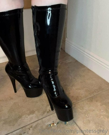 giantessgrey belle actrice photo