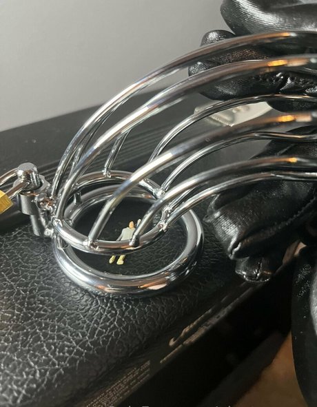 giantessgrey buen modelo imagen