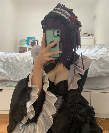 MitsukiBb modèle pornographique collection