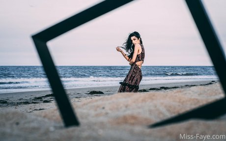 missfayevip model erotic galleries