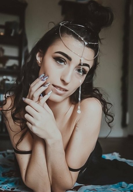 missfayevip nude model img