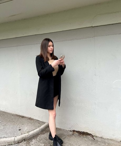 Clarisse Dupont buen modelo archivo