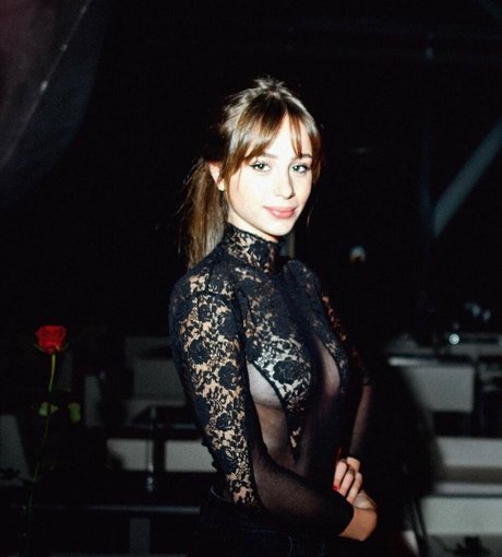 Poqssi estrella porno superior foto