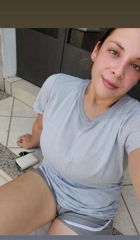 Lucero profile image