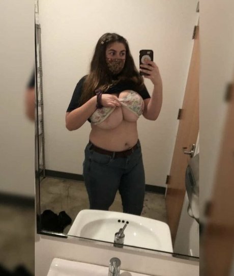 Summie actrice chaude img