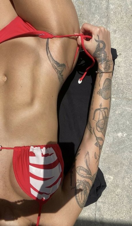 Manu Guglielmi modelo mejor fotos