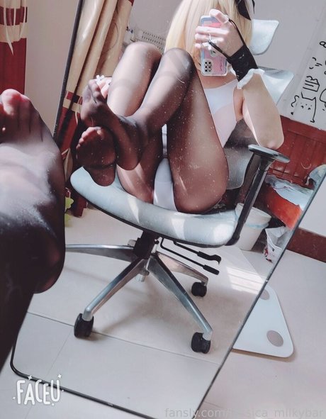 Jessica Milkybar étoile parfaite des photos