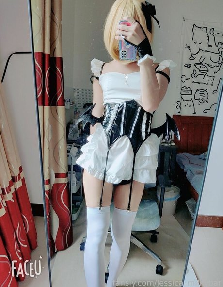 Jessica Milkybar modèle chaud galerie