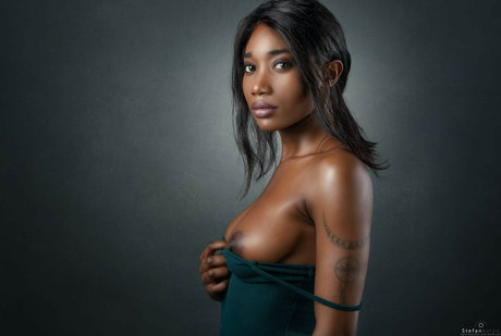 Mimi Desuka modelo mejor fotos