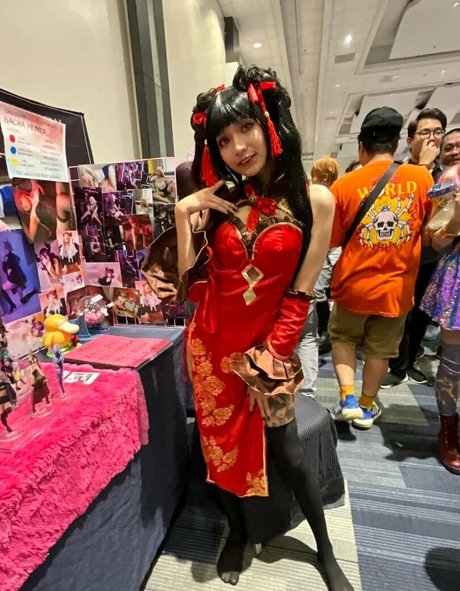 Zareen Quilop arte estrella porno imagen