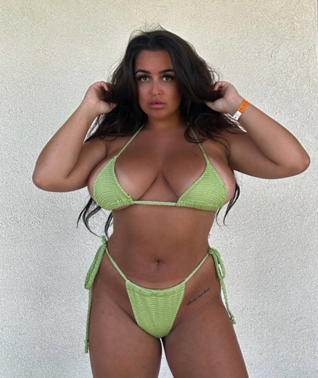 Nikiamarshalll sex actress gallery