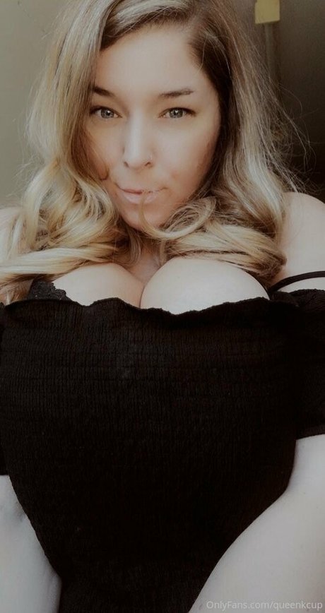 queenkcup desnudos estrella porno foto