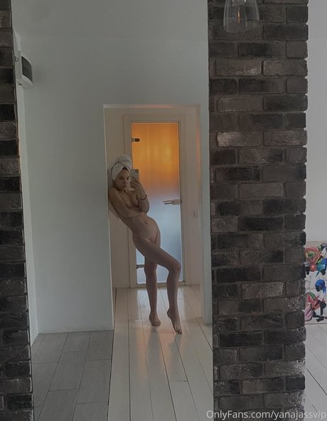 yanajassvip sexe star galeries