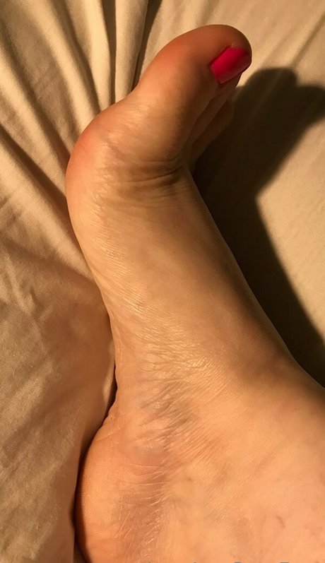 janeleecutefeet free model pictures