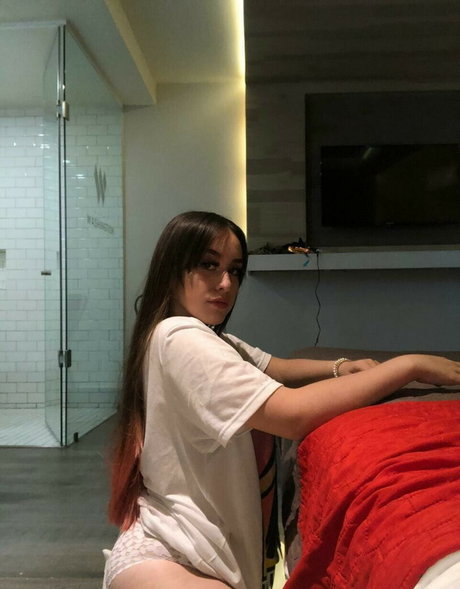 Escarlethamair1 exclusive actress photo