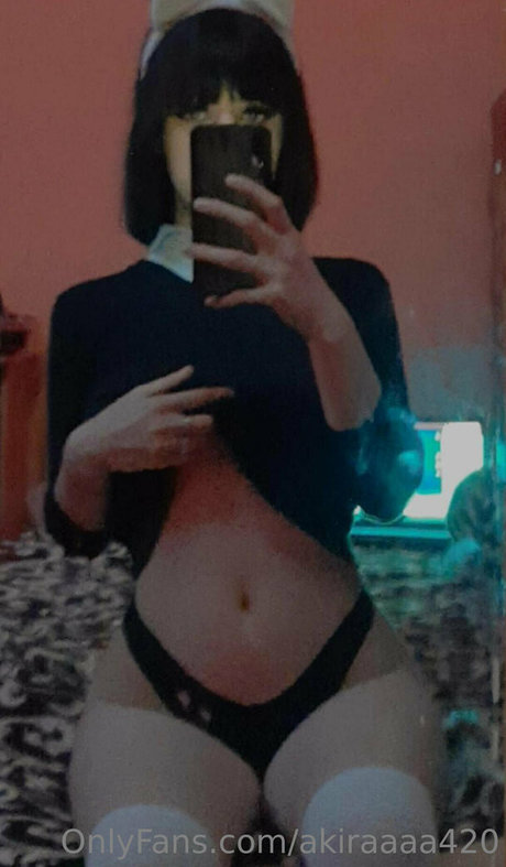 akiraaaa420 bonita estrella porno archivo