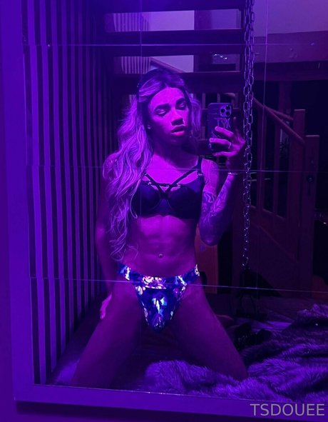 tsdouee ofc pornstar sexy photo