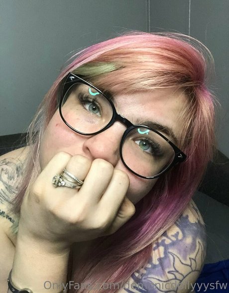 demonicdollyyysfw estrella porno de arte foto