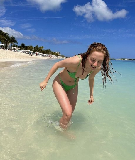 Luna Montana modèle gratuit photo