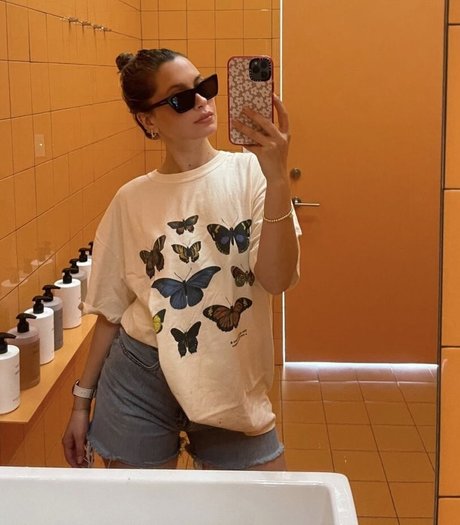 Natasha Bure beau modèle galeries