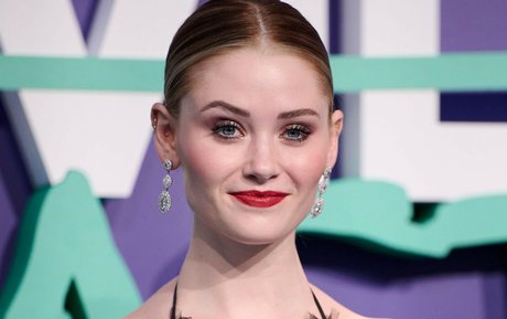 Virginia Gardner estrella caliente galería