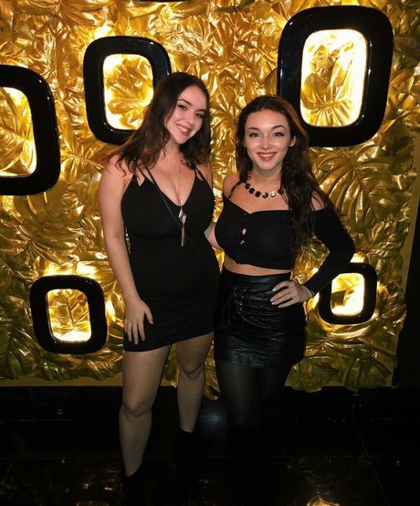 Julia F hot model galleries