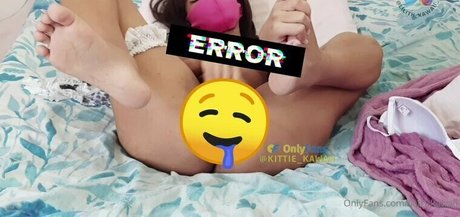 Lilith Kawaii hermosa estrella porno foto