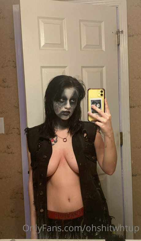 ohshitwhtup actrice artistique galeries