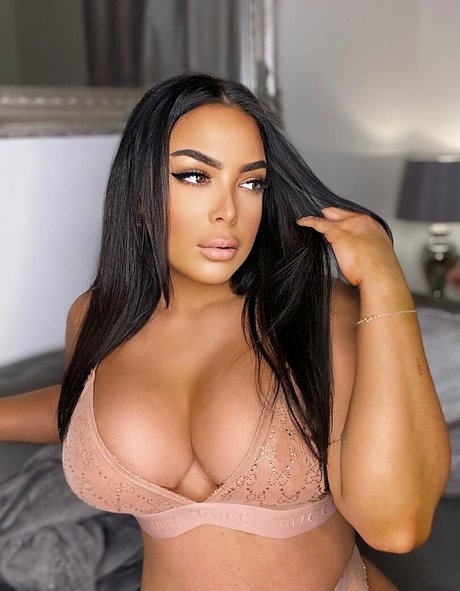 ameliaxxx actrice érotique image