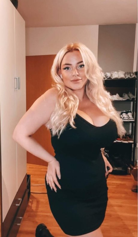 Sarah Neuhaus actrice adulte archive