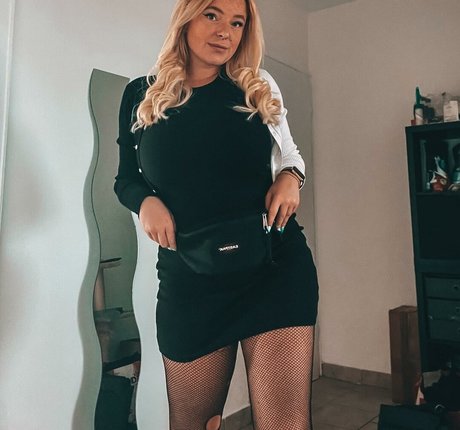 Sarah Neuhaus étoile exclusive photo