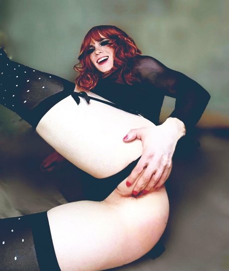 carly j estrella porno hermosa foto