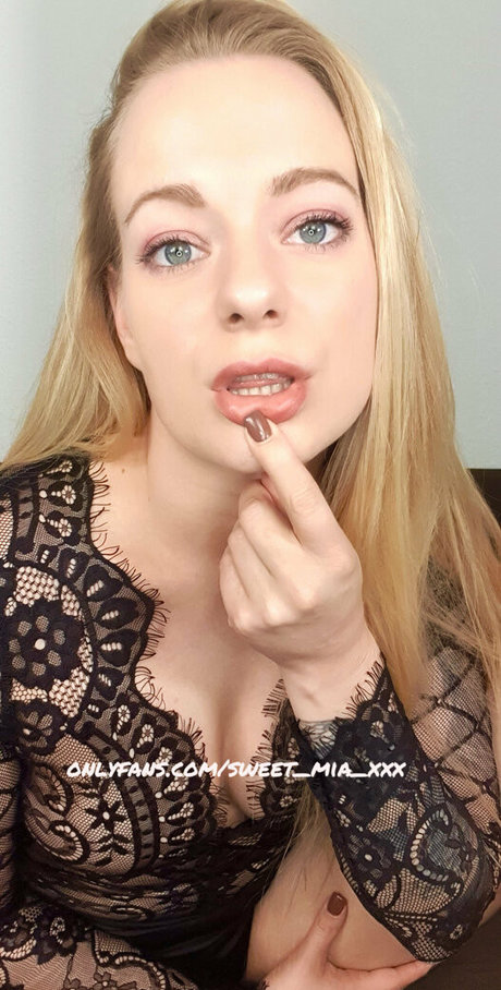 sweet miaxxx étoile chaude photos