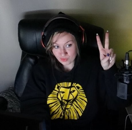 hobbittrash actrice libre img