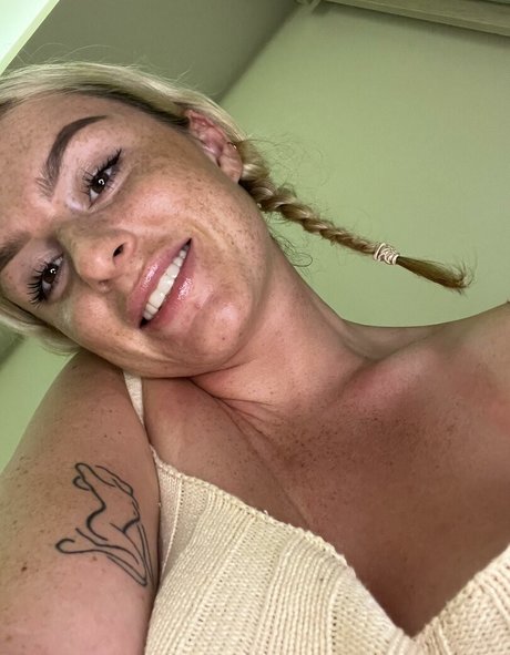 Ava Jade pornstar pretty gallery