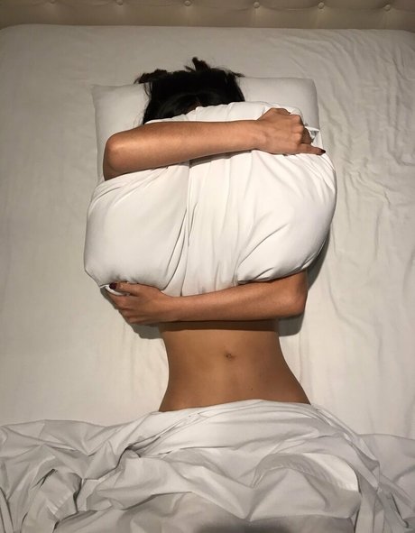 gomitaa18 modèle artistique photo