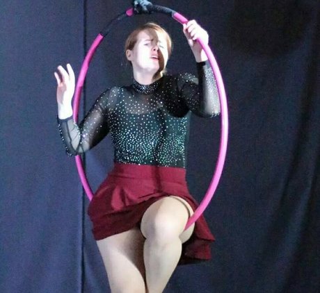 Beth Roars estrella porno bonita galería