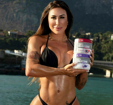 Jaque Khury actrice parfaite archive