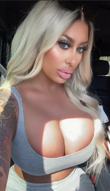 mssnewbooty actrice de grande qualité photo