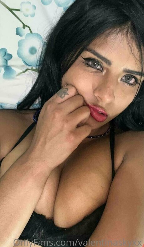 valentinaskyxx modelo mejor foto