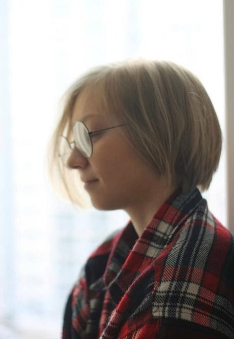 likastorm modelo desnudo imágenes