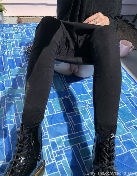 sadlittlesun modelo gratis fotos