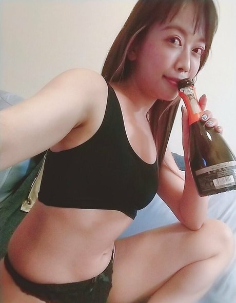 kiwakooikawa estrella porno en alta definición fotos