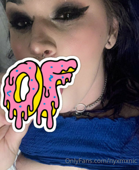nyxmxnic star art image