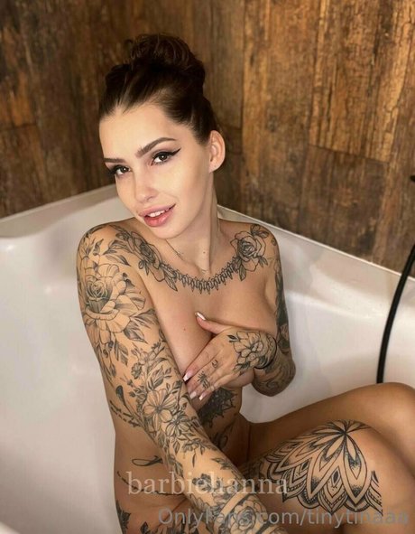 tinytinaaa exclusive pornstar archive