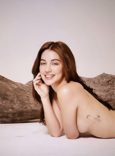 Adelaide Kane star du porno adulte galeries