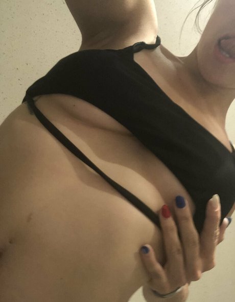 tittytata actriz de alta definición galerías